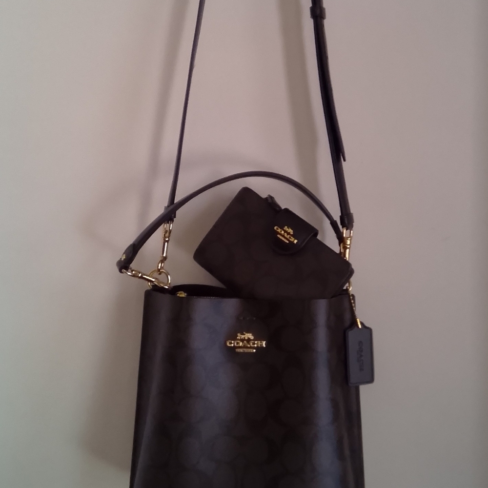 Coach Mollie Bucket Brown/Black Signature Crossbody Bag with Matching Wallet